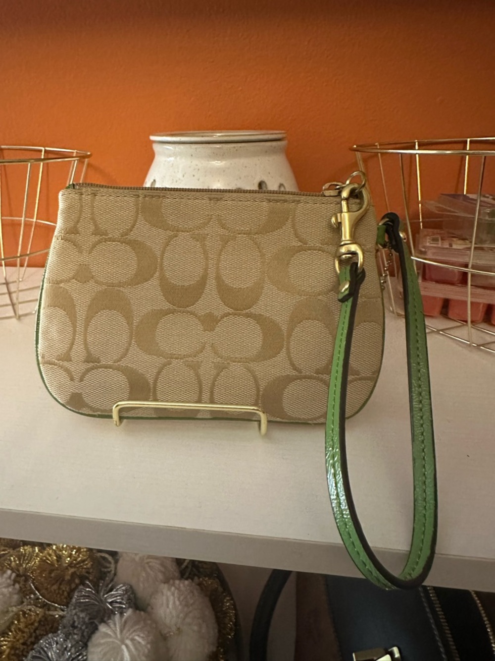 COACH Poppy Signature Print Tan/Apple Green Canvas Wristlet - Picture 11 of 12